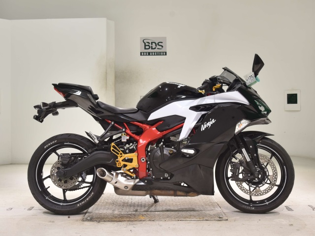 Kawasaki NINJA ZX-25R