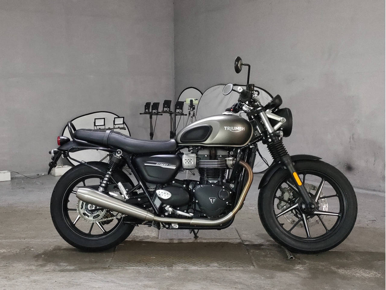 Triumph STREET TWIN 900, zdjęcie 1