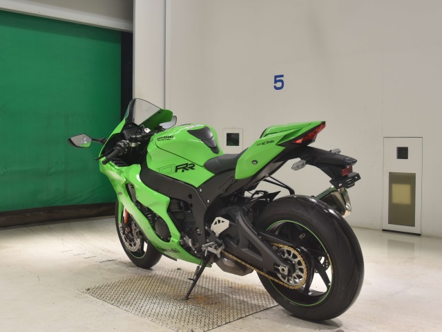 Kawasaki ZX-10RR — фото 6
