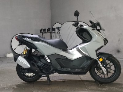 Honda ADV 160