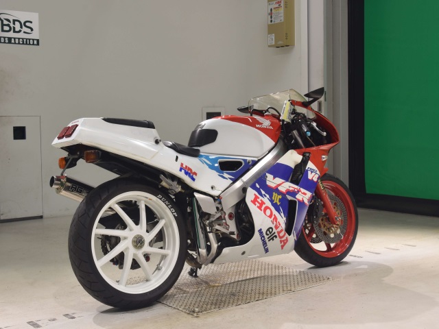 Honda VFR400R — фото 5