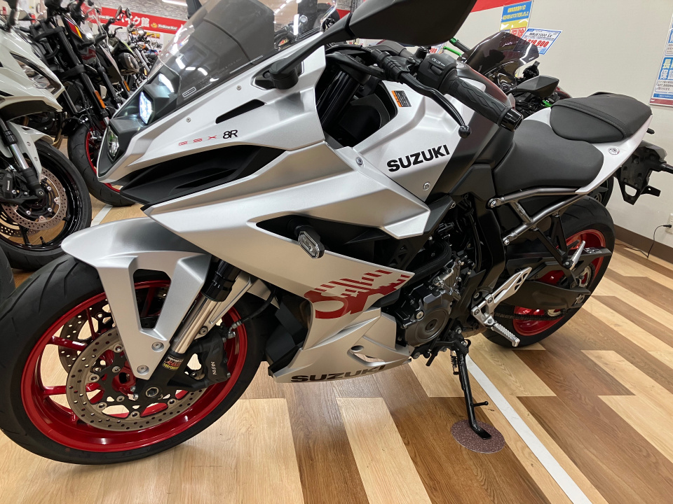Suzuki GSX-8R — фото 4