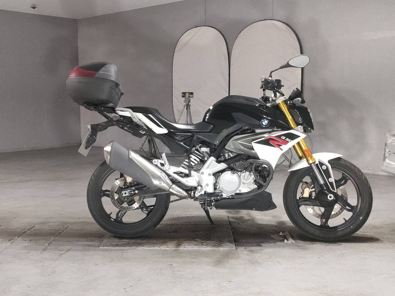 BMW G310R