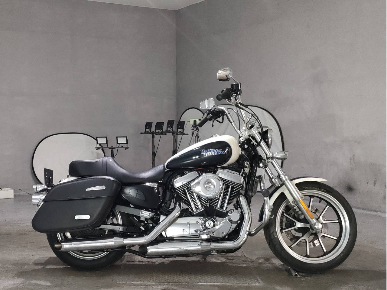 HD SUPERLOW XL1200T