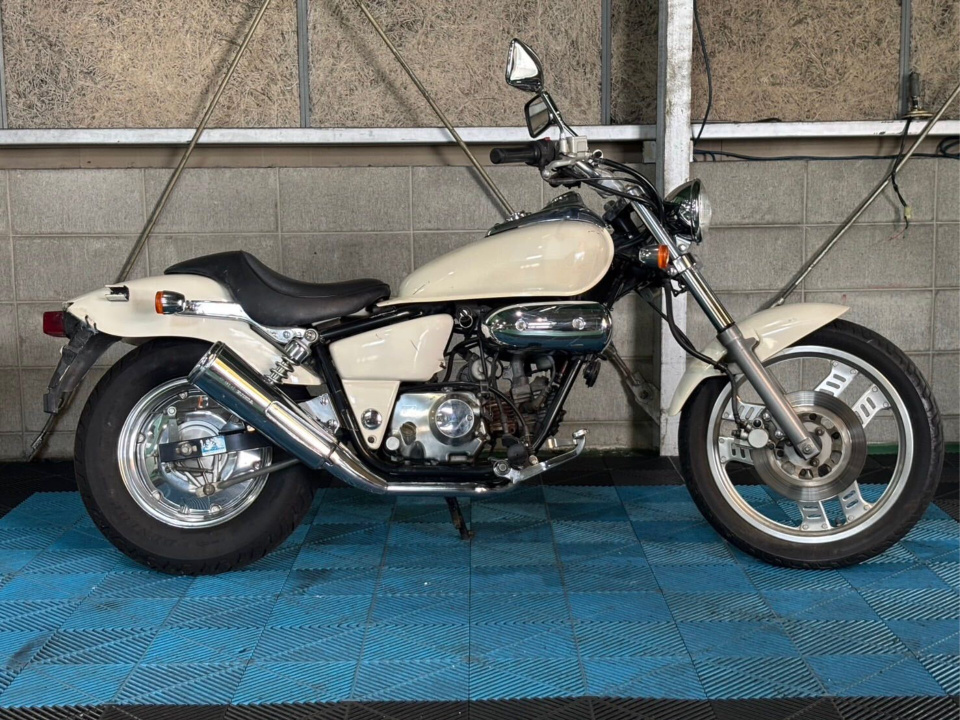 Honda MAGNUS 50 — фото 2