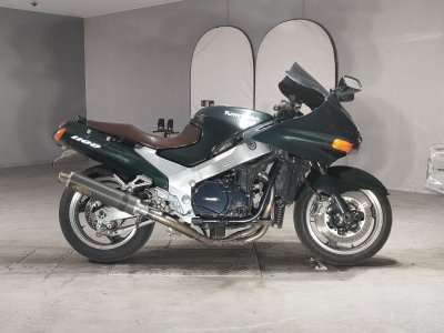 Kawasaki ZZR1100