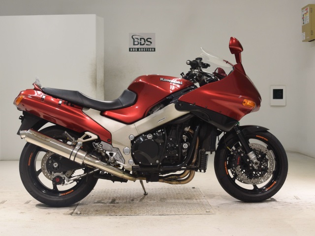 Kawasaki ZZR1100