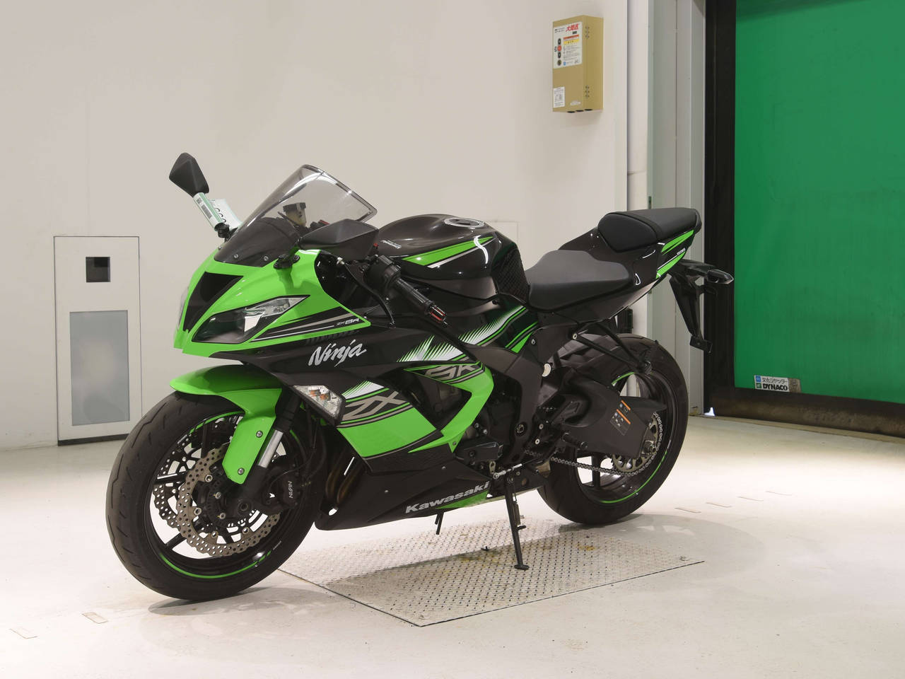 5055] Kawasaki ZX-6R - JKBZX636EEA022245