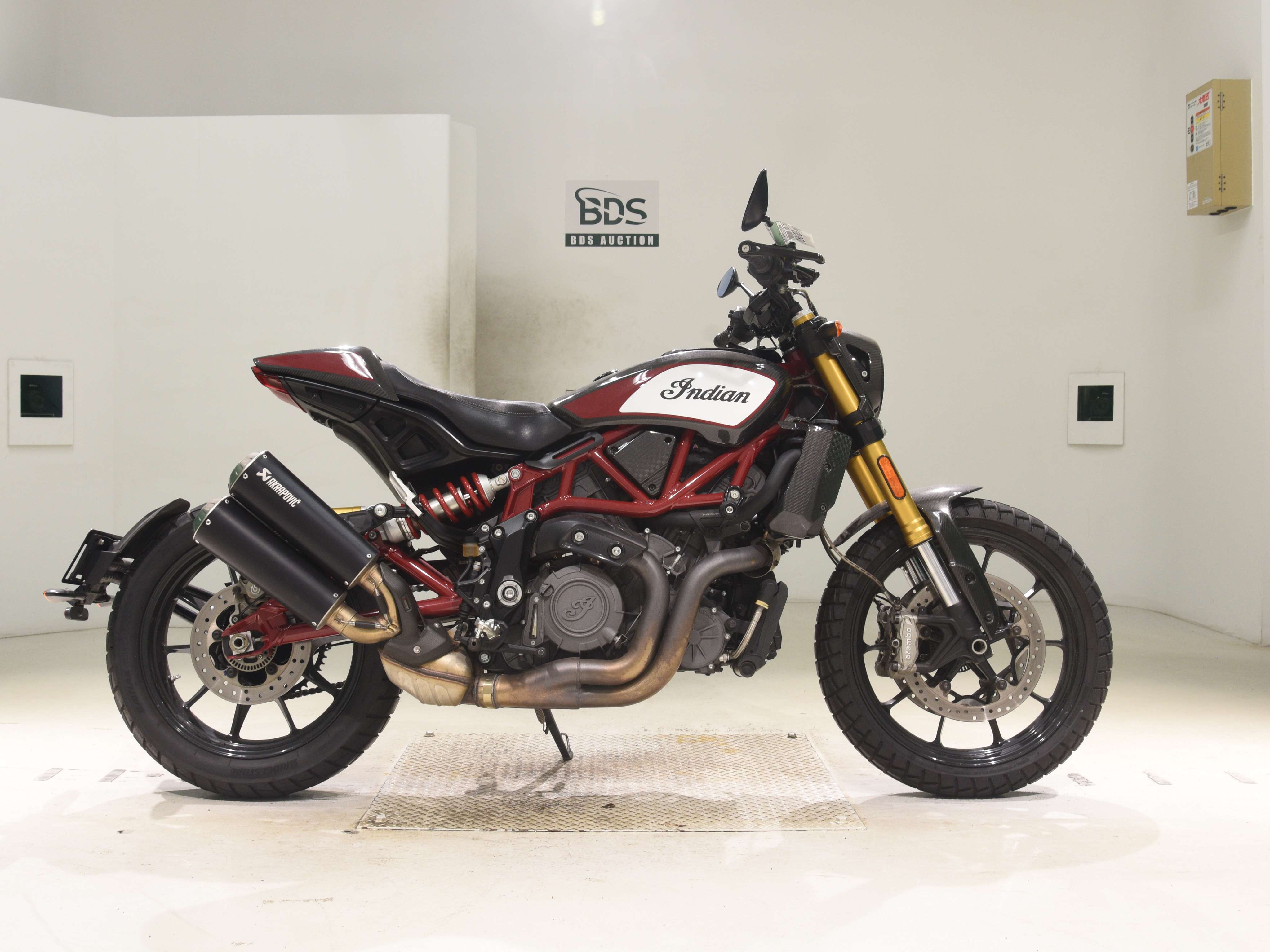 Indian FTR1200R CARBON