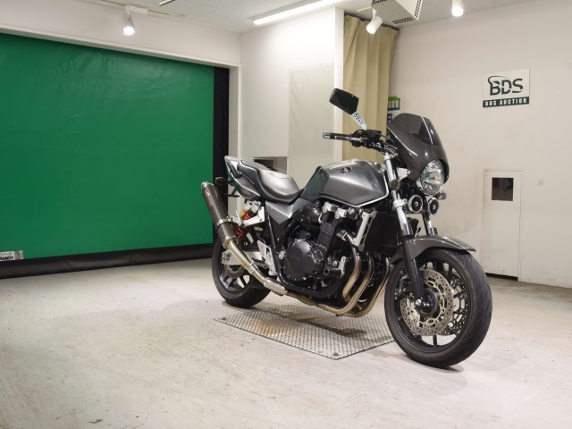 Honda CB1300SB ABS E-PACKGE — фото 3