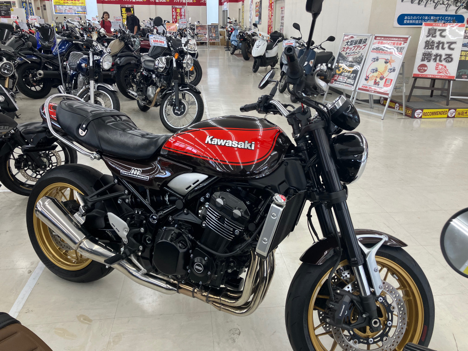 Kawasaki Z900RS