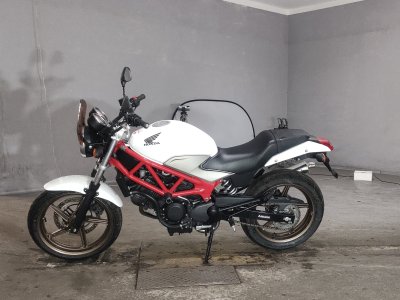Honda VTR250 — фото 2