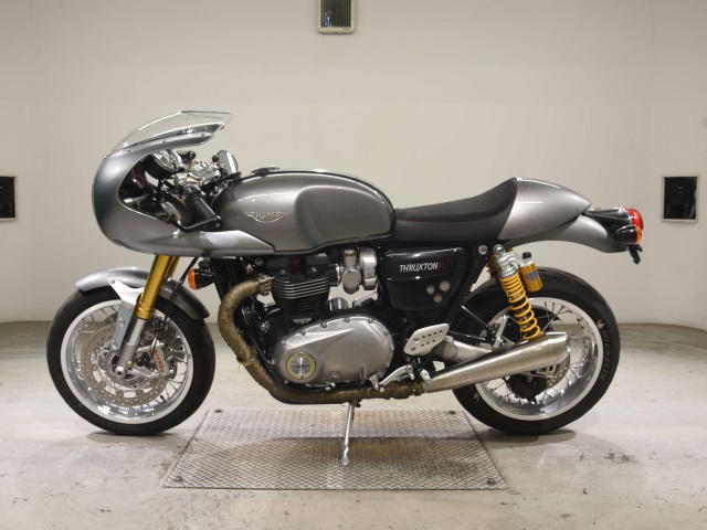 Triumph THRUXTON1200R — фото 2