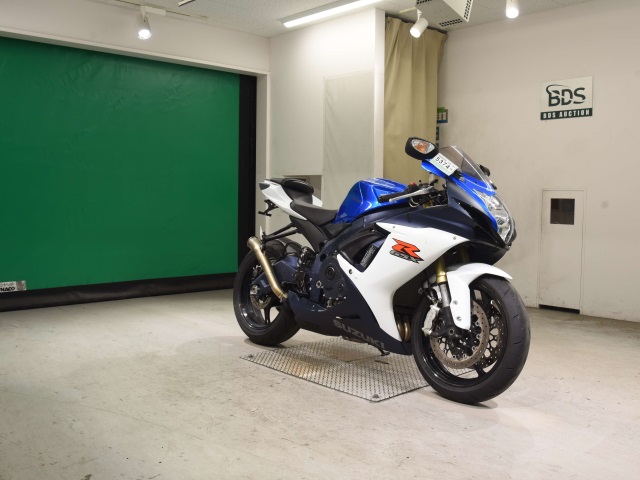 Suzuki GSX-R750 — фото 3