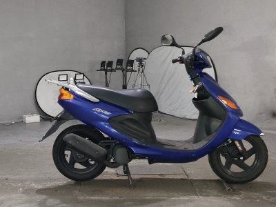 Yamaha GRAND AXIS 100