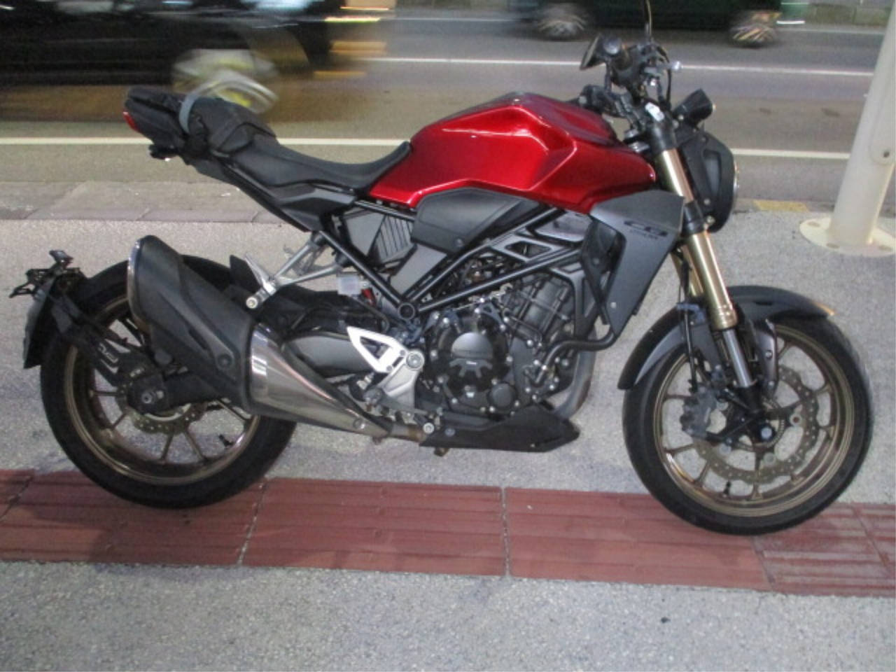 Honda CB250R, zdjęcie 1