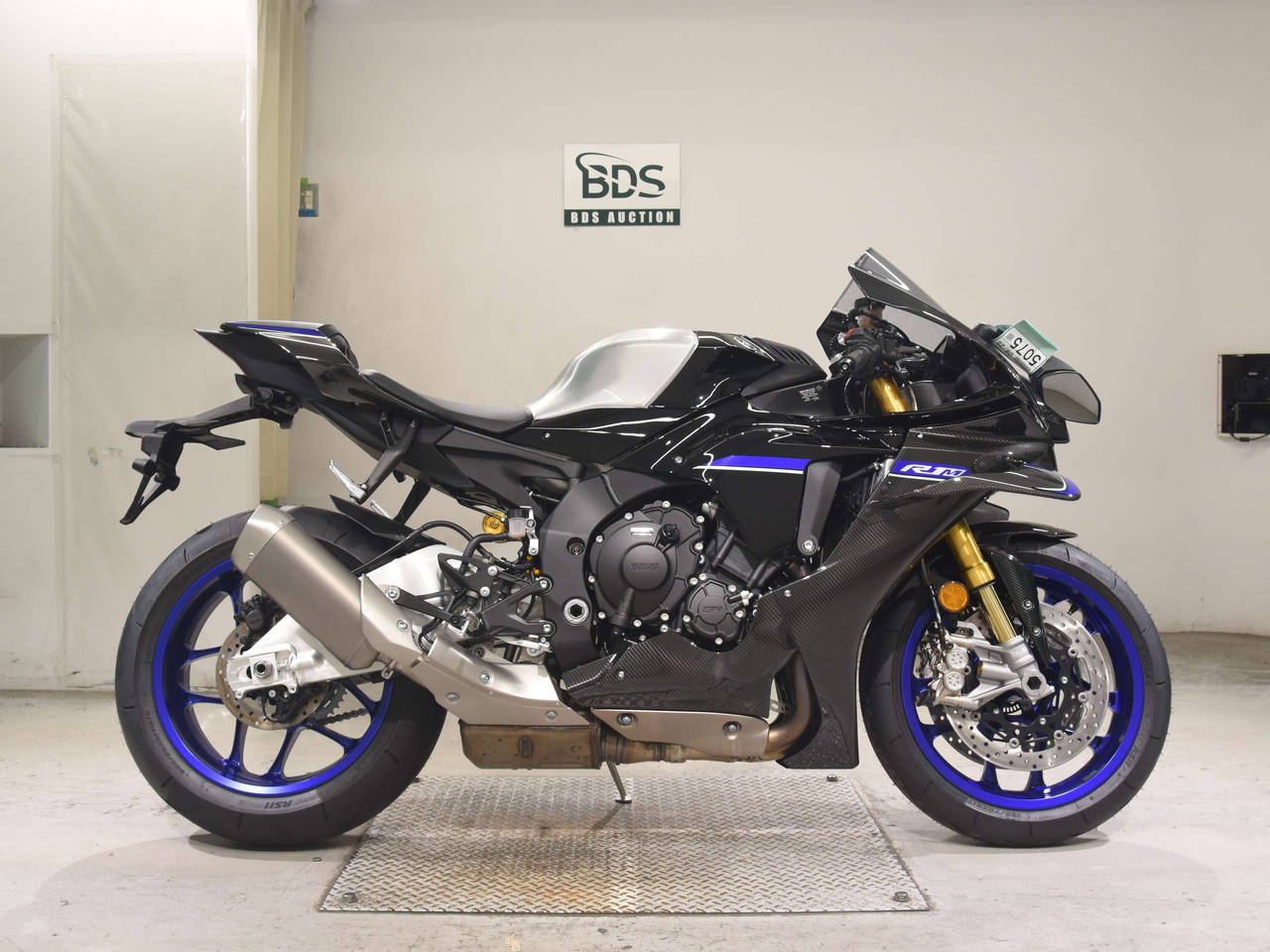 Yamaha YZF-R1M