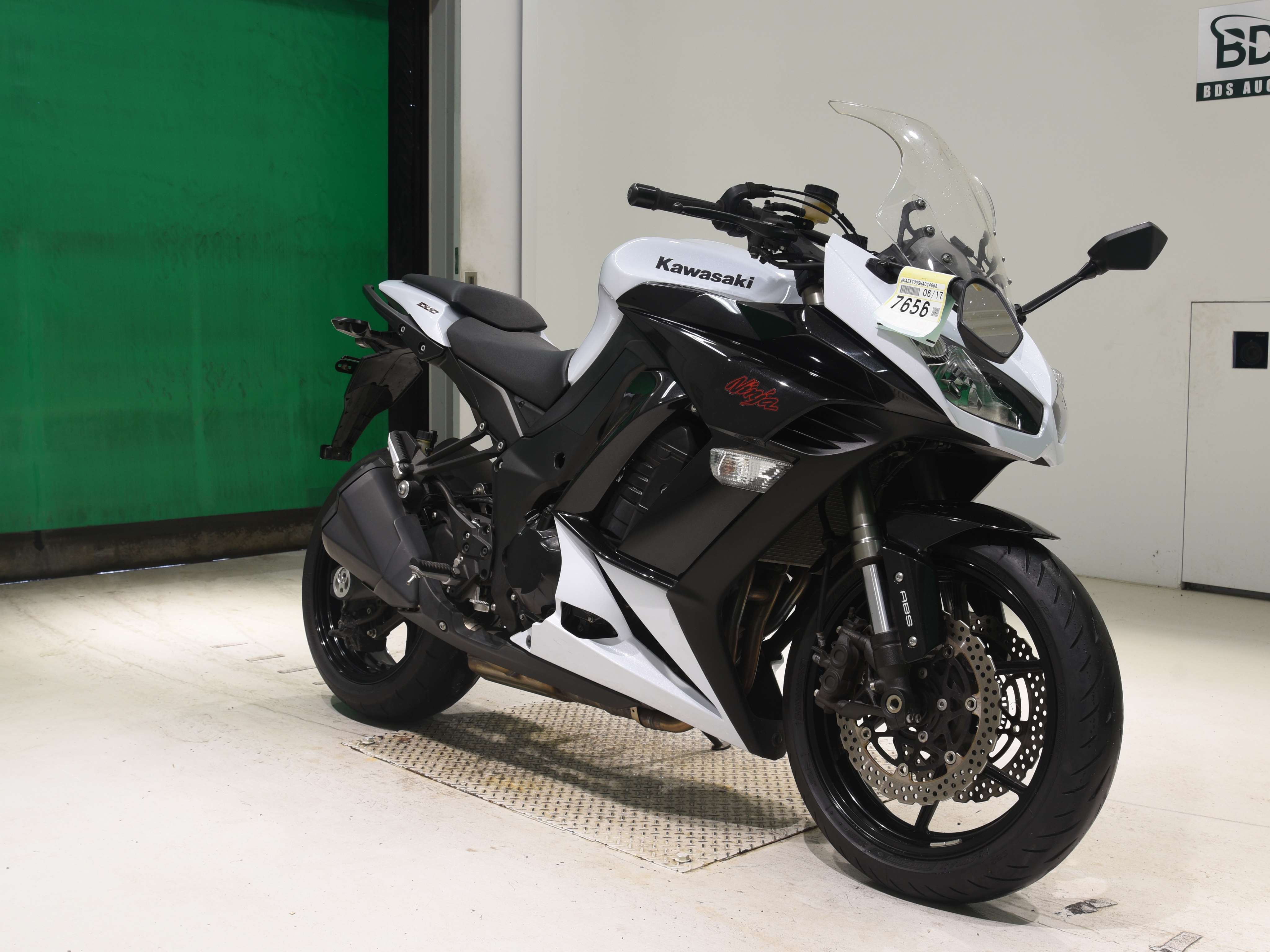 7656] Kawasaki NINJA1000A - JKAZXT00GHA024668