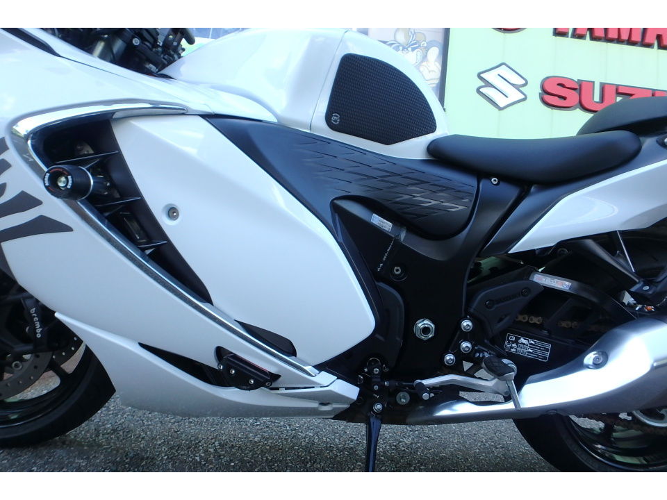 Suzuki GSX1300R HAYABUSA — фото 14