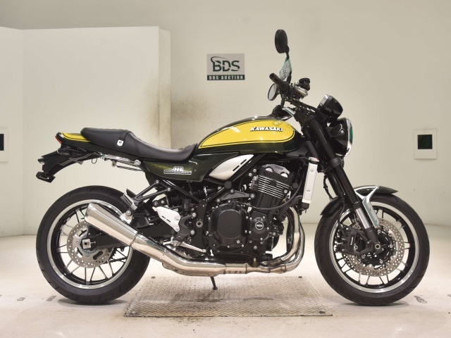 Kawasaki Z900RS