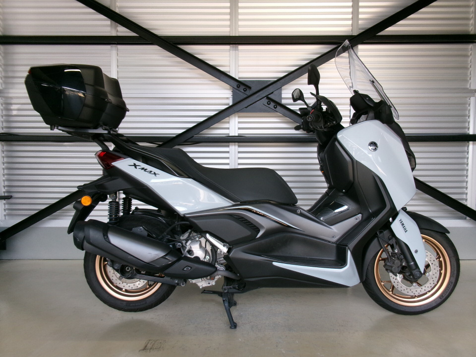 Yamaha X-MAX250