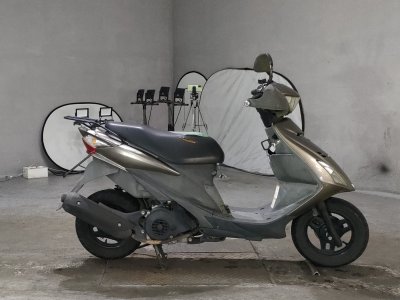 Suzuki V125S