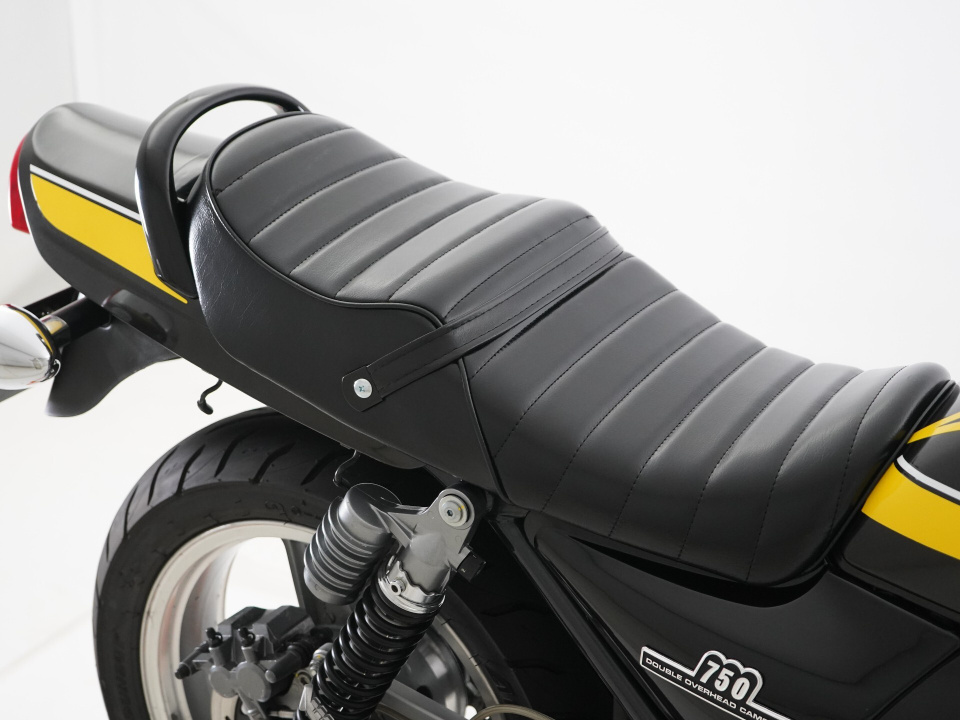 Kawasaki ZEPHYR750 — фото 10