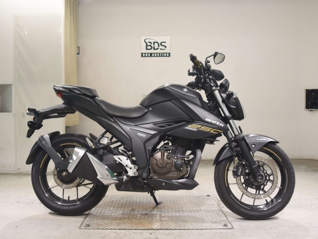 Suzuki GIXXER250