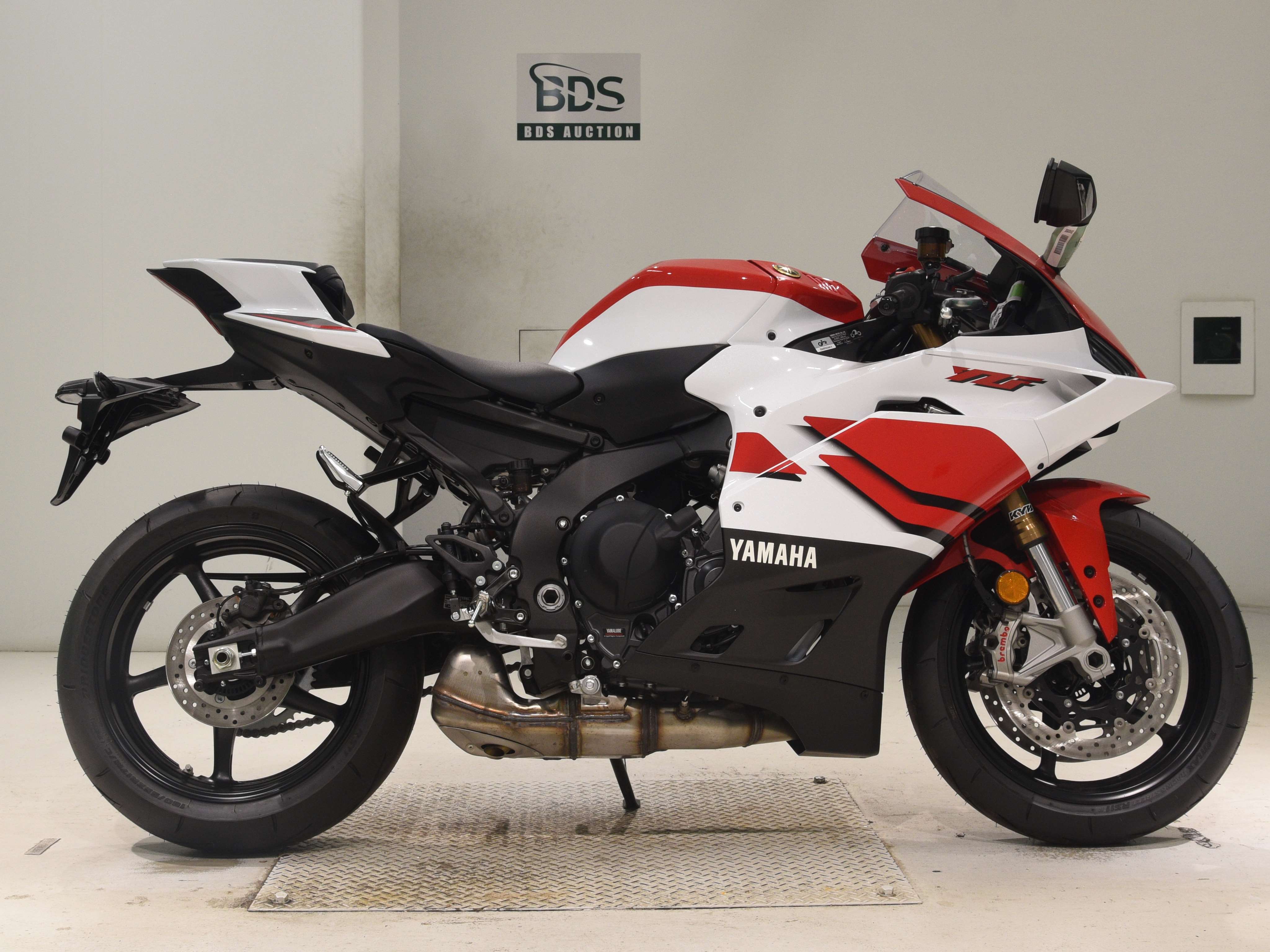 Yamaha YZF-R9