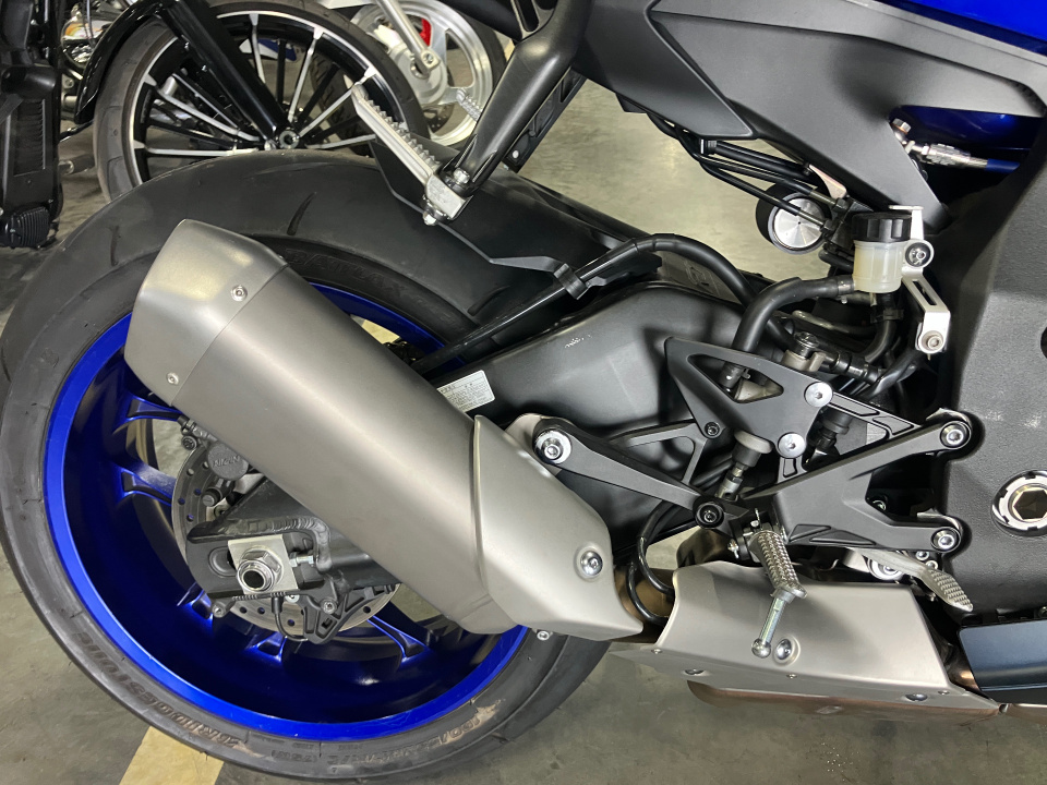 Yamaha YZF-R1 — фото 5