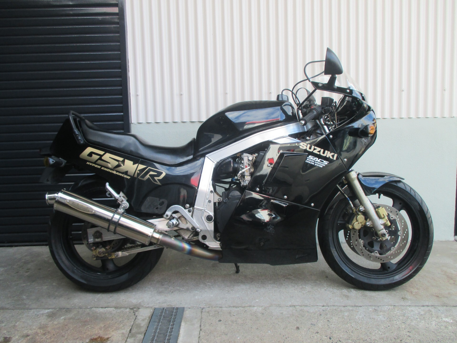Suzuki GSX-R1100