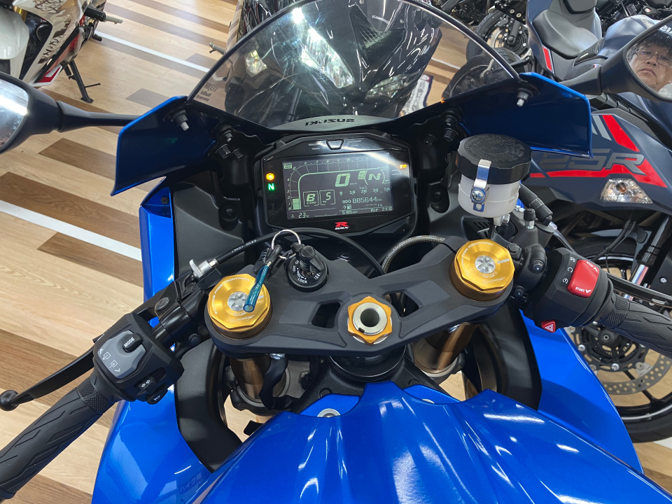 Suzuki GSX-R1000A — фото 3
