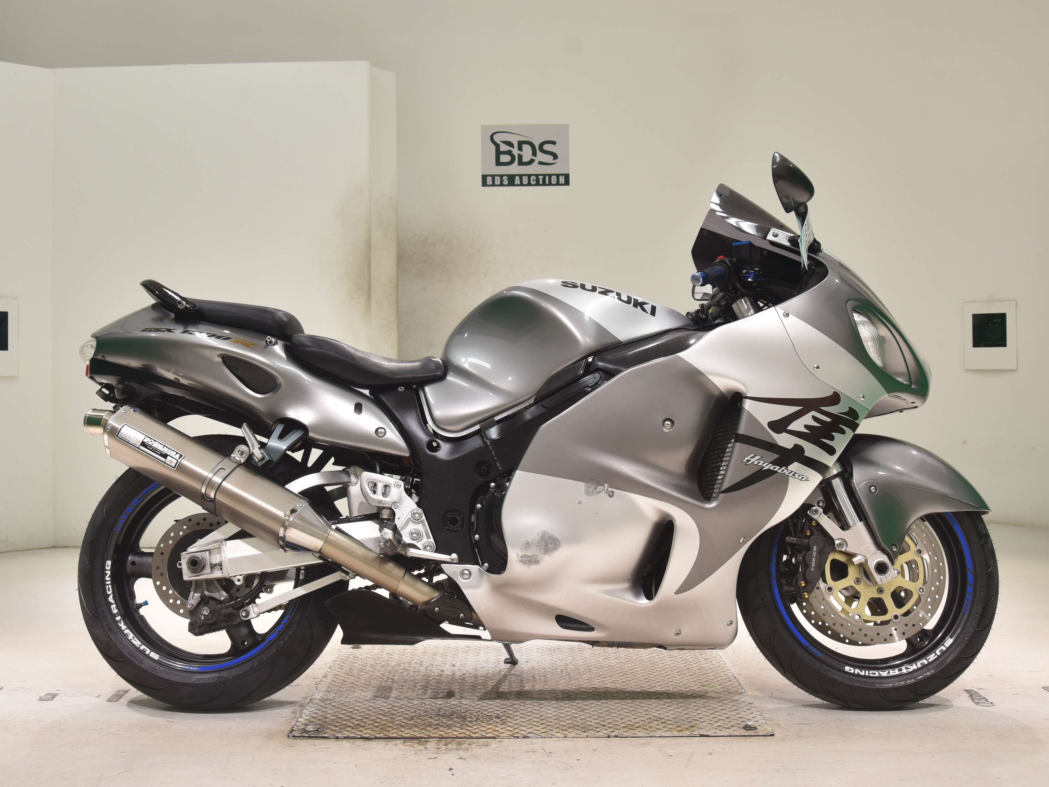 Suzuki GSX1300R HAYABUSA