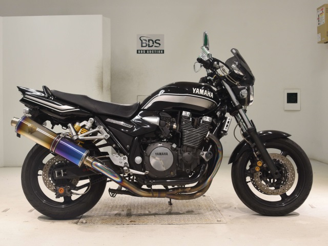Yamaha XJR1300