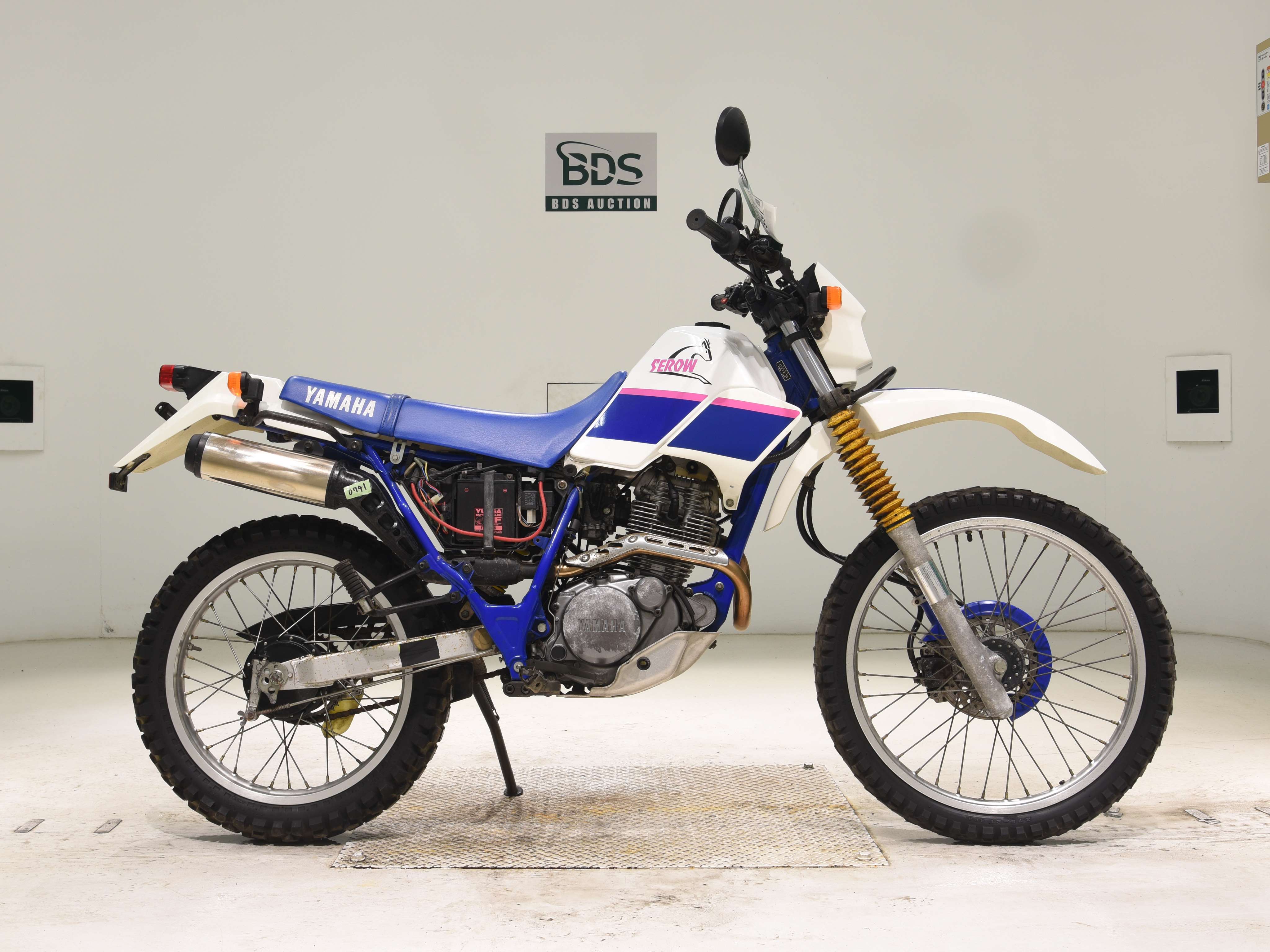 Yamaha SEROW XT225
