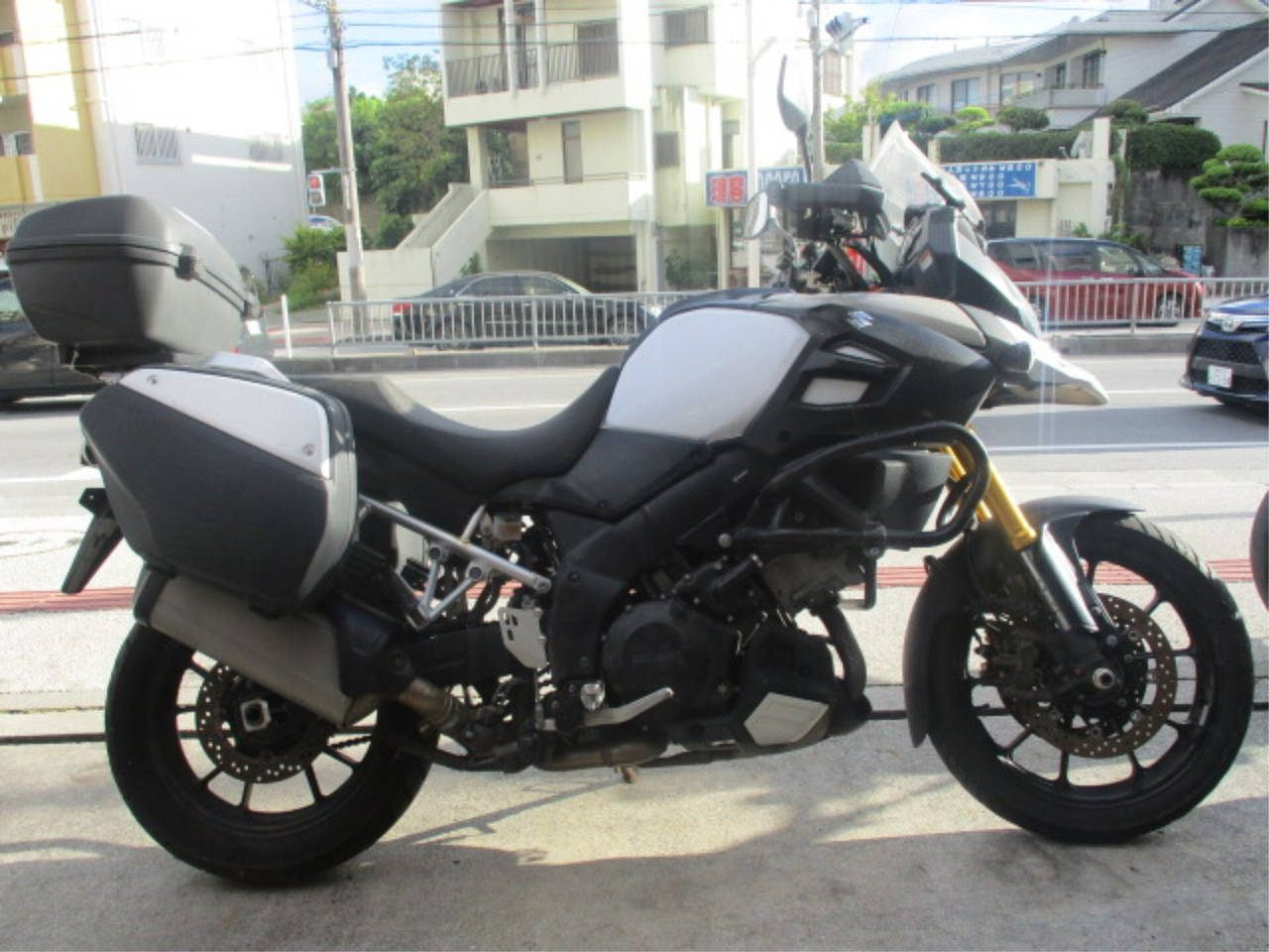 Suzuki V-STROM DL1000A