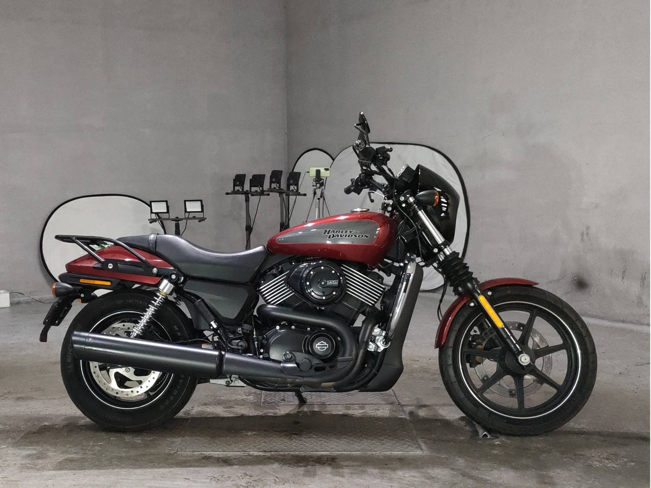 HD STREET XG750, zdjęcie 1