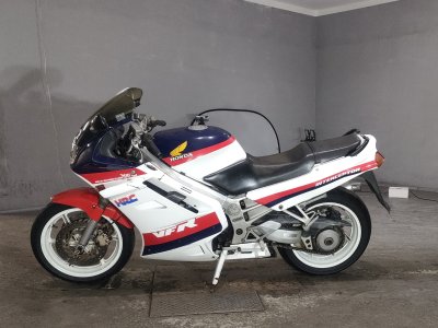 Honda VFR750F — фото 2