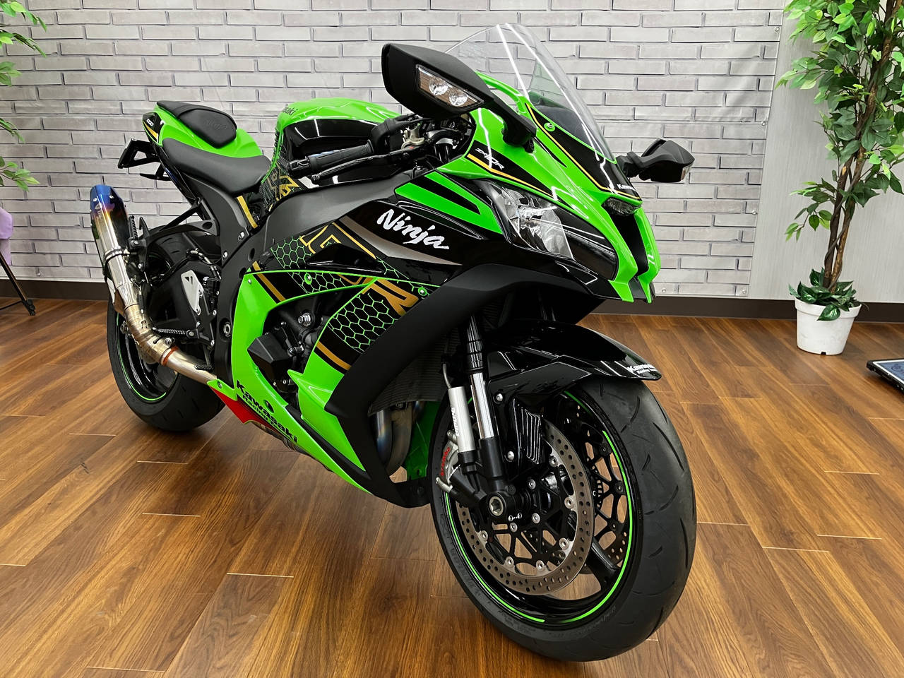 2127] Kawasaki NINJA ZX-10R - ZXT02E-005641
