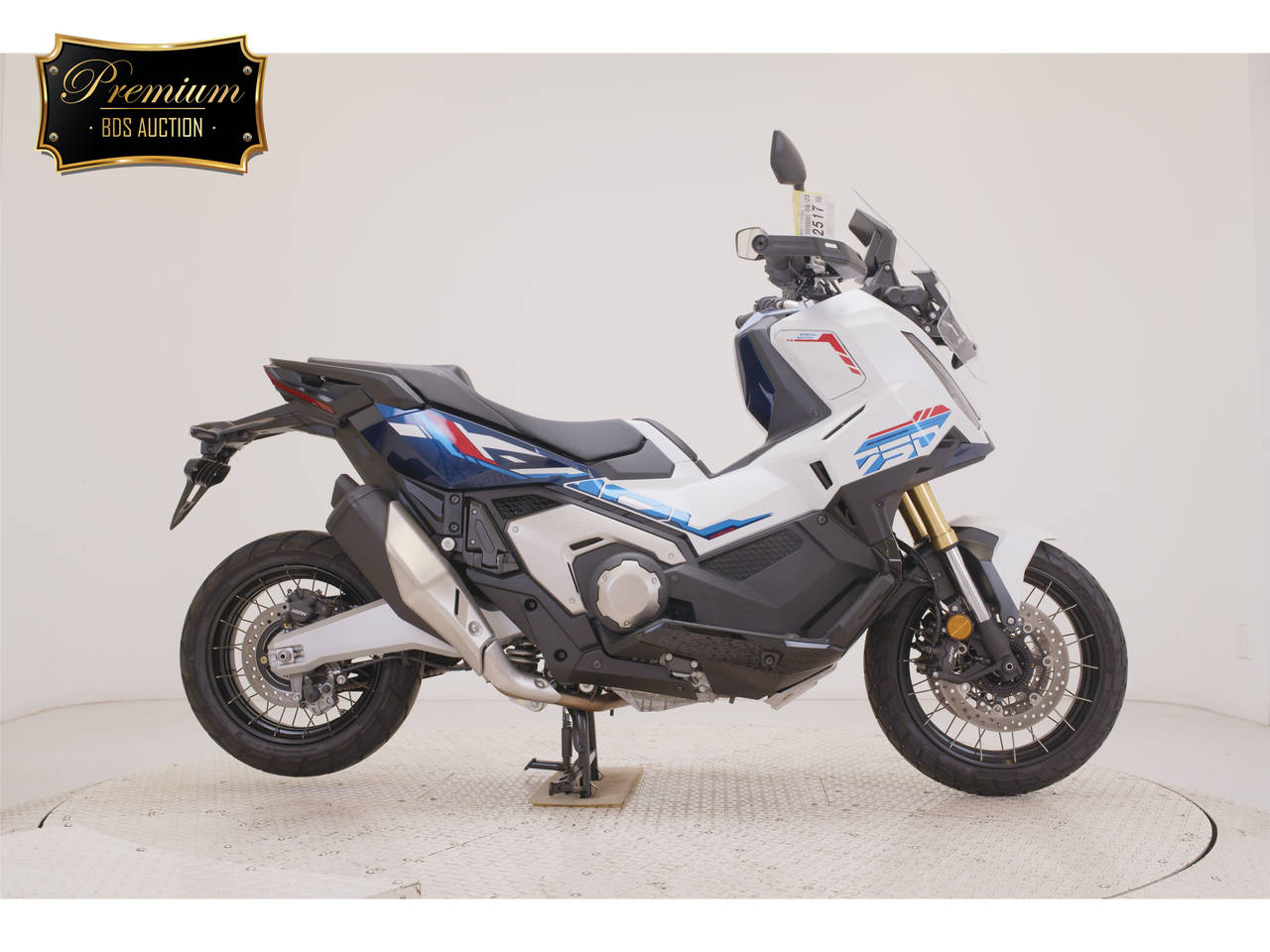 Honda X-ADV750-2