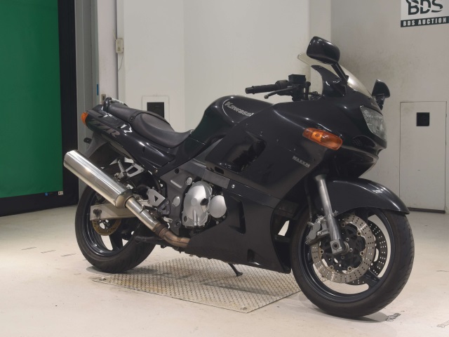 Kawasaki ZZ-R400 — фото 3