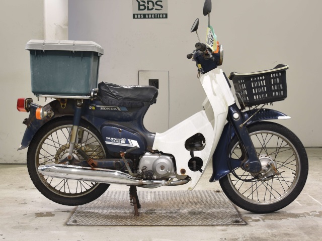 Honda C90