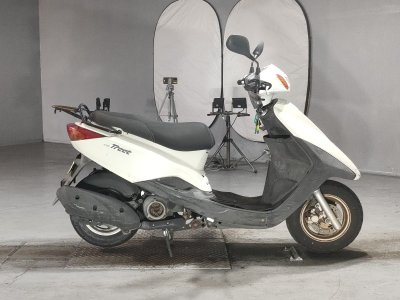 Yamaha AXIS TREAT