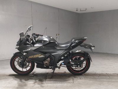 Suzuki GIXXER250SF — фото 2