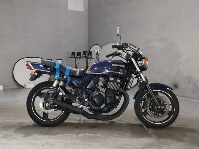 Kawasaki ZRX 400