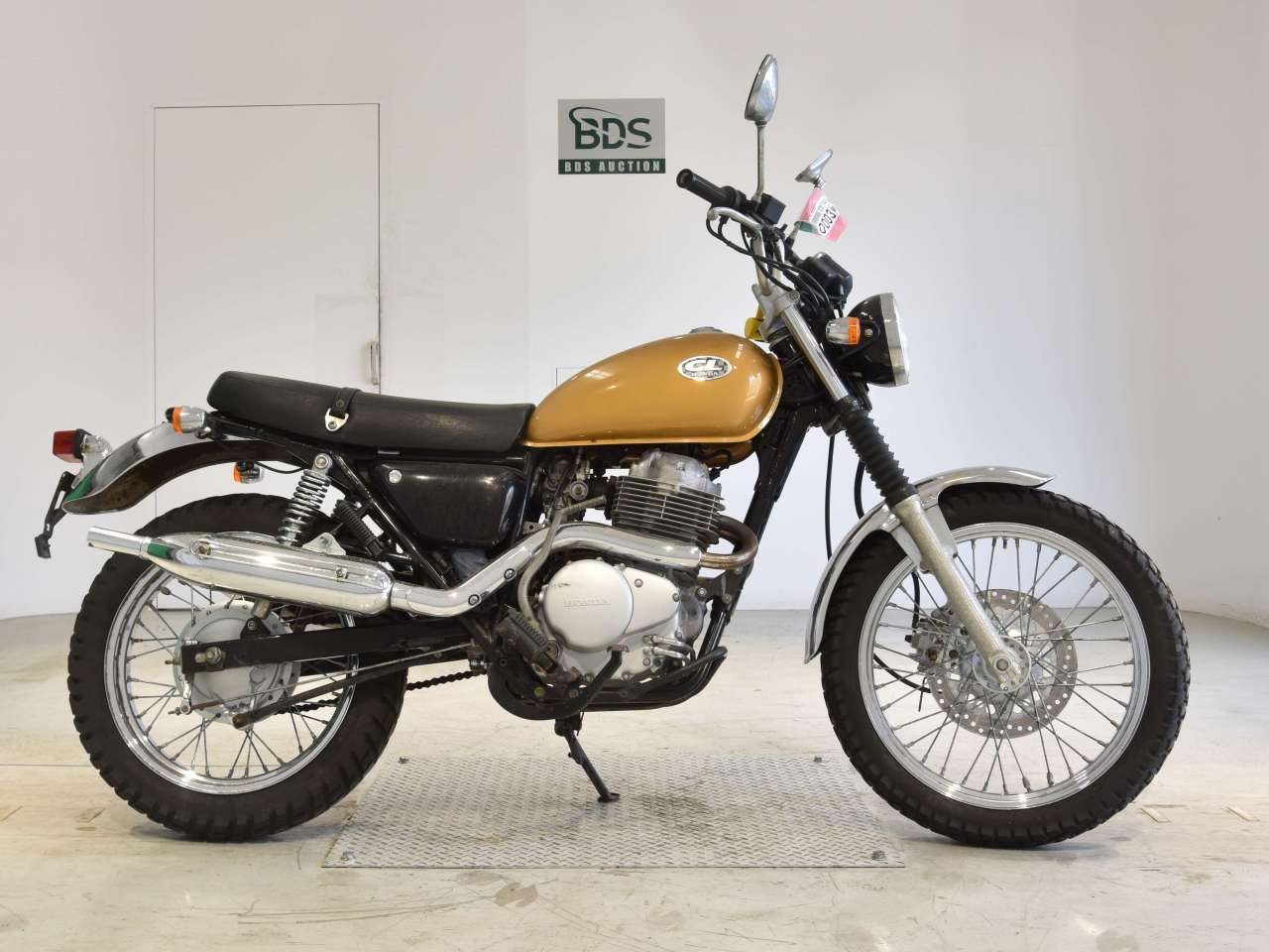 0003] Honda CL400 - NC38-1000497