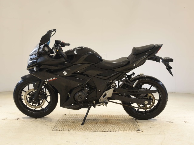 Suzuki GSX250R — фото 2
