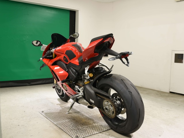 Ducati PANIGALE V4S — фото 6