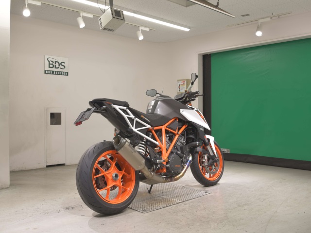 KTM 1290 SUPERDUKE R — фото 5