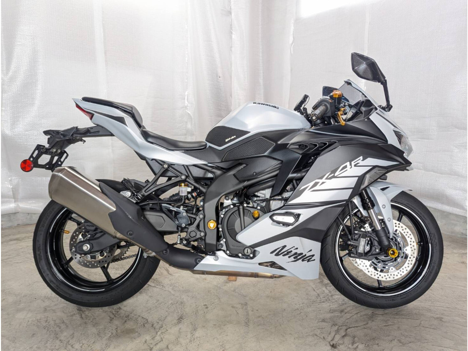 Kawasaki NINJA ZX-4R SE — фото 2